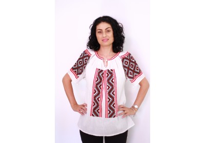Ie damă cu mânecă scurtă model tradiţional geometric Ie damă cu mânecă scurtă model tradiţional geometric